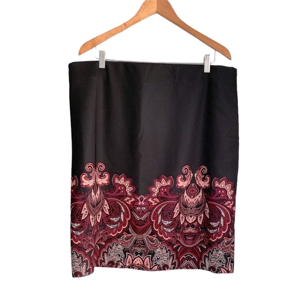 Roz & Ali Black with Red Floral Pull on Pencil Skirt, Size 2X